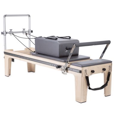 Elina Pilates The Club Reformer